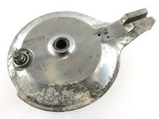 Suzuki LS 650 NP41B [1990] - cache moyeu de roue tambour de frein arrière