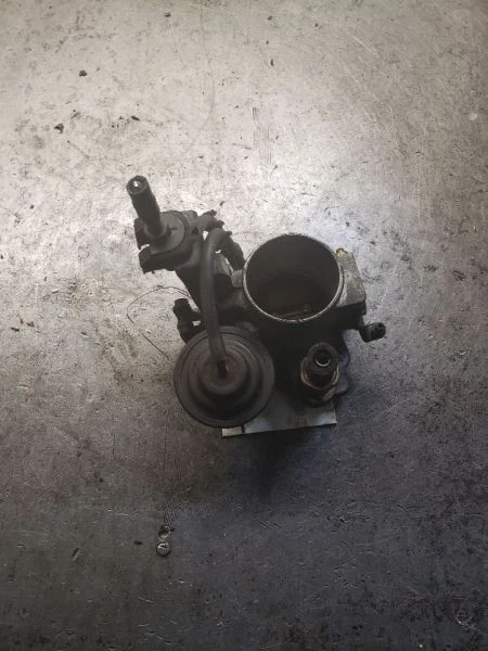 Cuerpo del acelerador con sincronización de válvula variable compatible con 99-01 LEXUS ES300 1231247 Foto 2 de 4