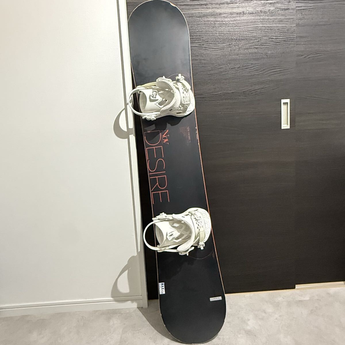 直販廉価 november desire スノーボード 152cm 猫デザイン 【公式通販】