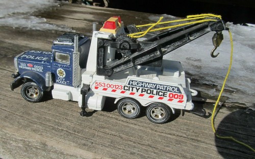 Matchbox Super Kings Peterbilt Police Highway Patrol 6 in. Tow Truck FOR PARTS