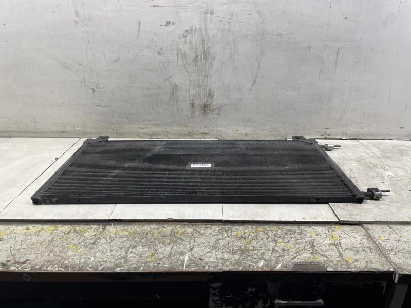 2002 CHEVROLET SUBURBAN 1500 A/C CONDENSER OEM+ - Image 3 of 4