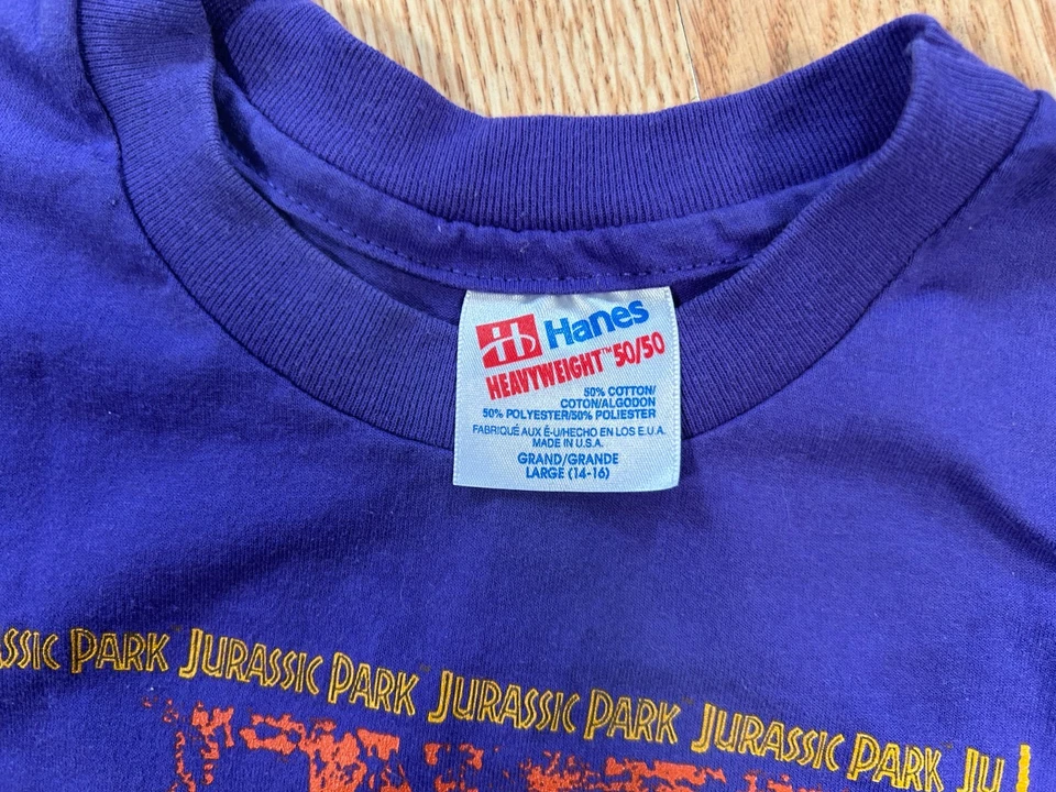 Camisa promocional vintage 1992 logotipo Jurassic Park filme roxo tamanho grande infantil - Imagem 3 de 4