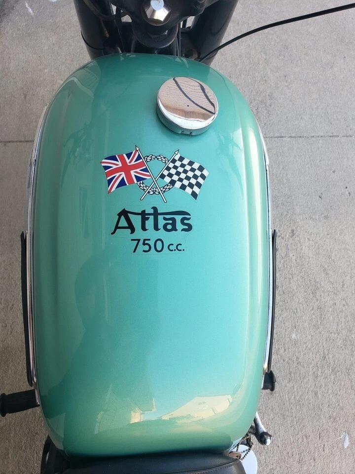 Banderas británicas cruzadas a cuadros calcomanía tanque superior cada Norton Atlas 650/99 1963-8 Foto 2 de 4