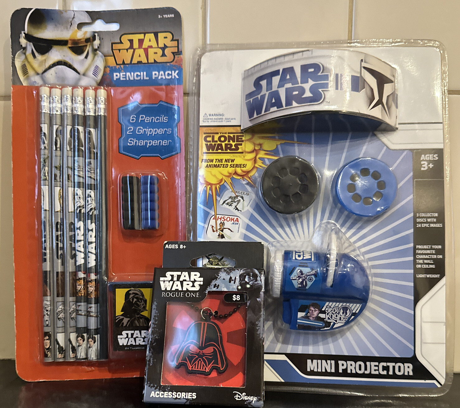 Star Wars Collectable Mini Projector & More  New-image