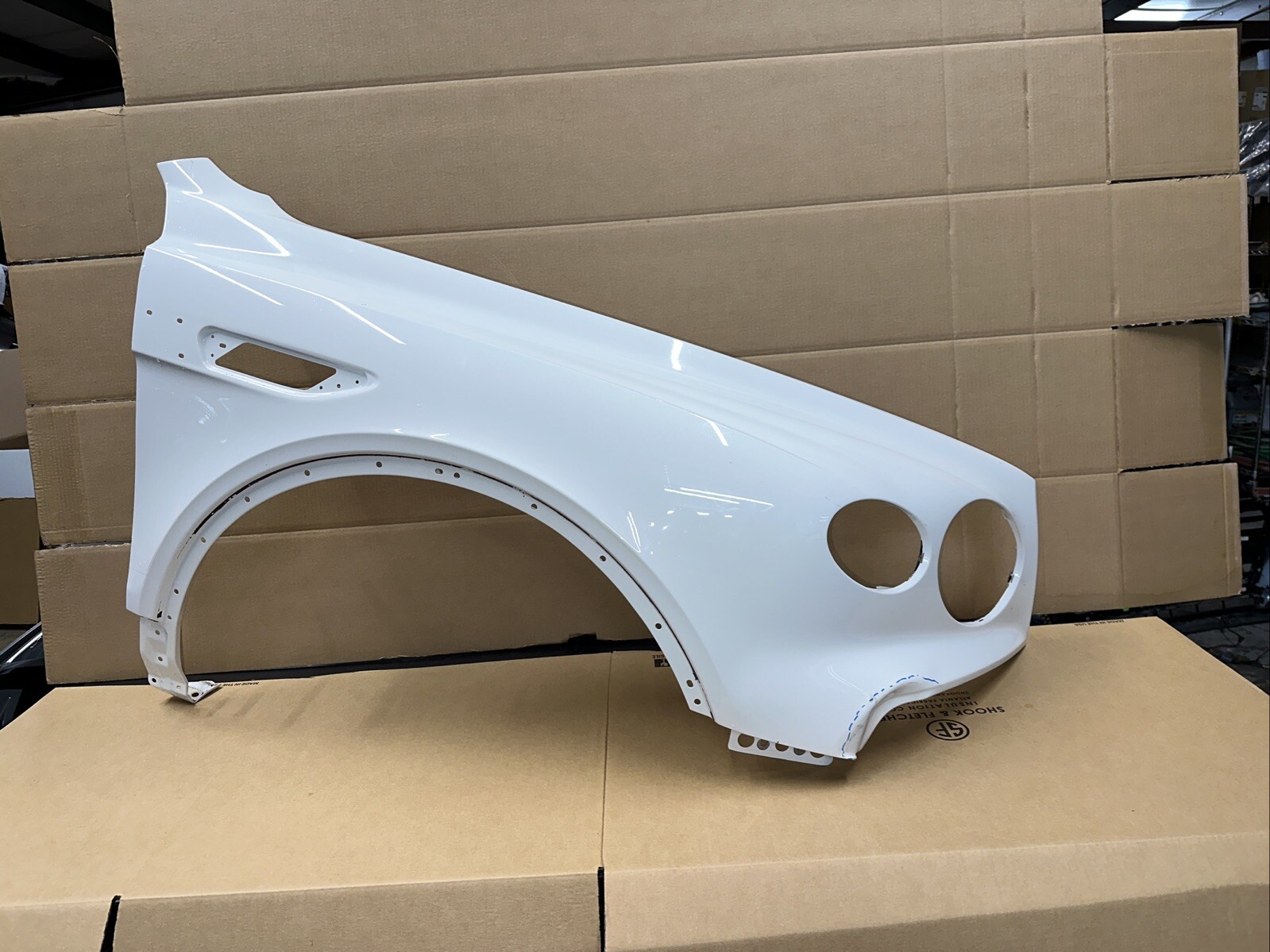 2021 2022 2023 2024 BENTLEY BENTAYGA FRONT RIGHT SIDE FENDER OEM USED