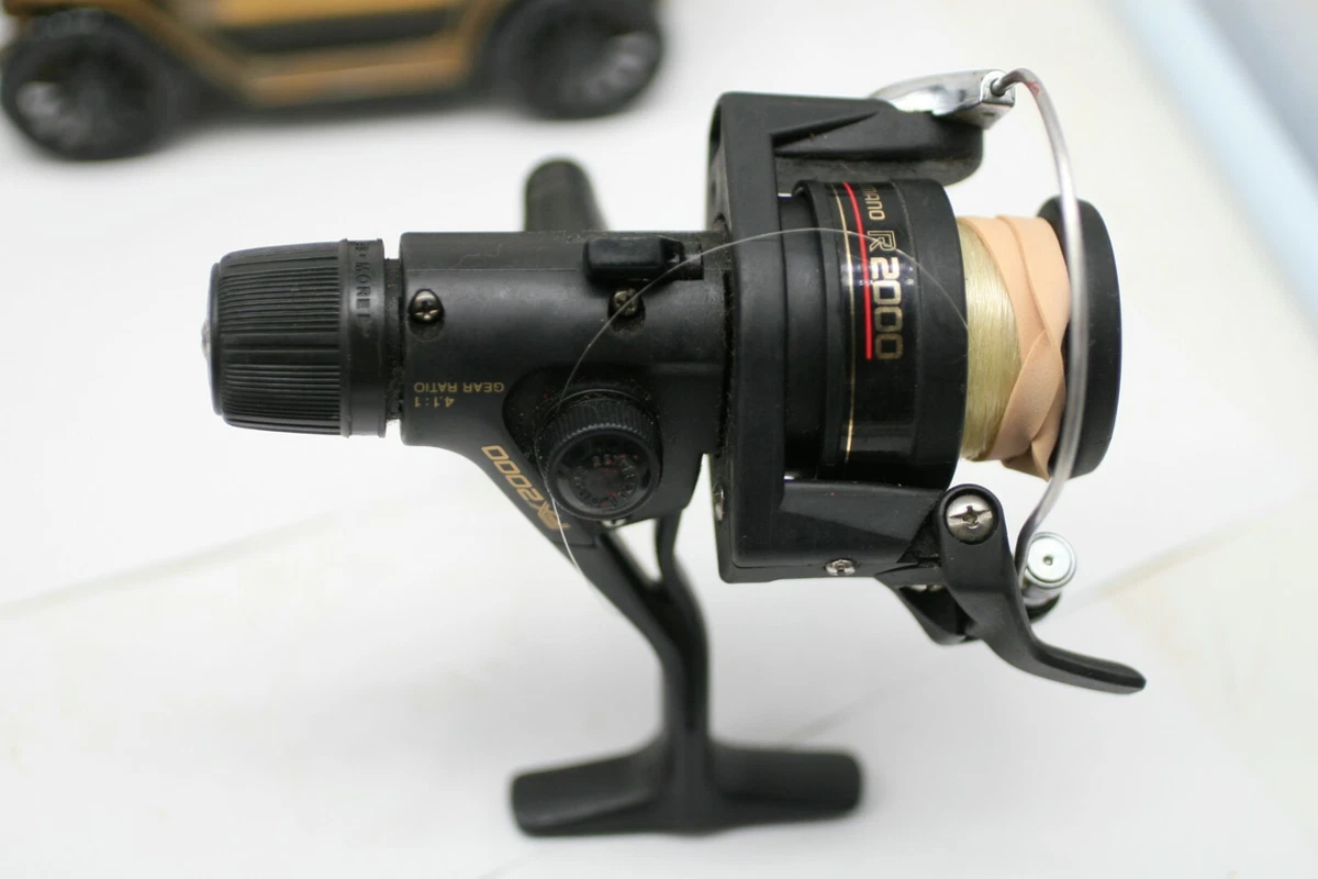 Shimano R200 FX2000 Reel O2