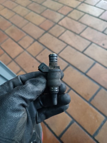 Orig. Skoda Octavia 1U VW Golf IV 1.8 92KW 125PS Einspritzdüse Ventil 06A906031D