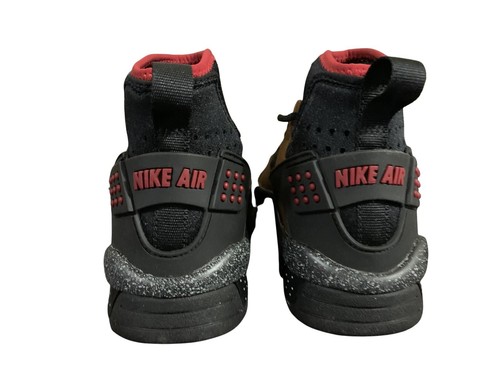 CK3312 001 Nike Air Mowabb x Olivia Kim No Cover Blk Gym Red British Tan 5 Wmns - Picture 4 of 5