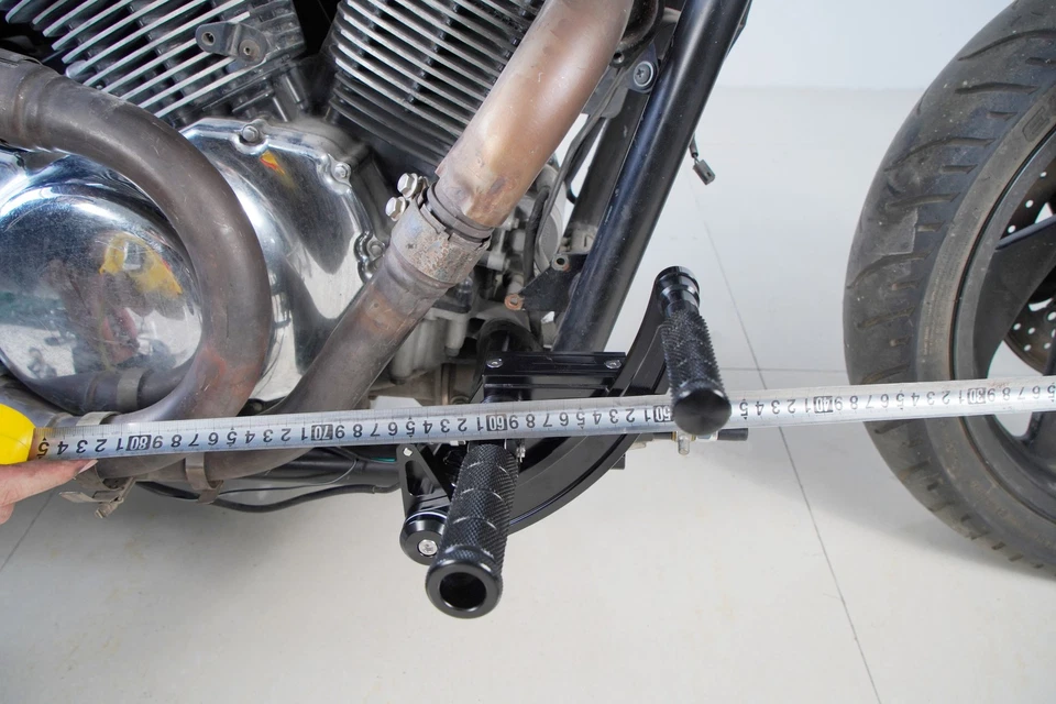 Footpegs Forward Controls For Suzuki Boulevard M109R VZR1800 2006-2009 2011-2020 Foto 4 de 4