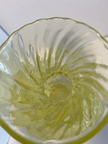 STELVIA Empoli Yellow Uranium Glass π¦ - Picture 4 of 11