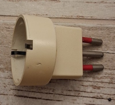 GERMAN SCHUKO PLUG ADAPTER WITH ITALIAN SOCKET WHITE PLASTIC