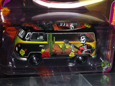 JOHNNY LIGHTNING 1965 VOLKSWAGEN VW GRATEFUL HIPPIE BUS -Black, MIP 1/2496