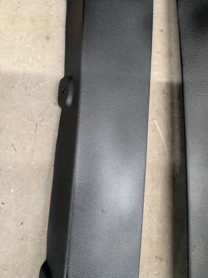 Ford Galaxie Mercury Parklane 1965 1966 2 puertas Fastback asiento trasero relleno moldura Foto 3 de 4