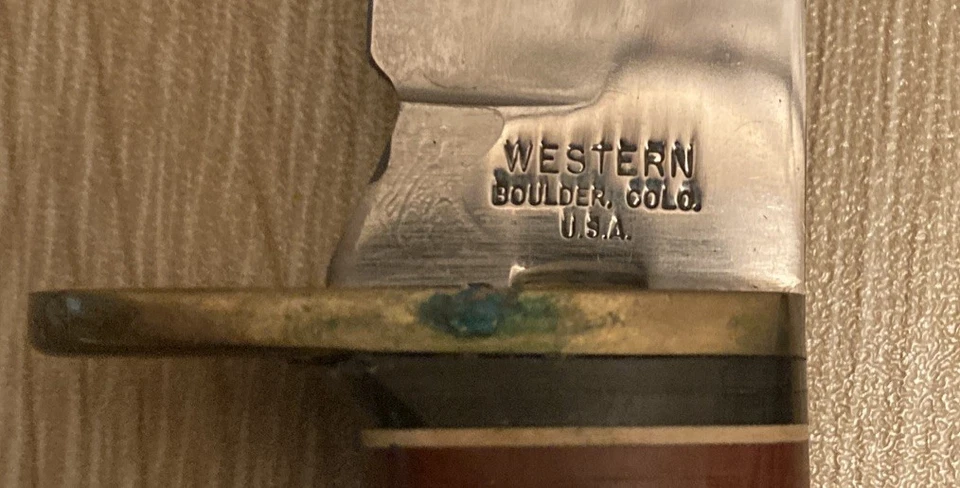 Juego combinado de cuchillos y hachas Western USA Vintage L66 con funda de cuero original. Foto 3 de 4