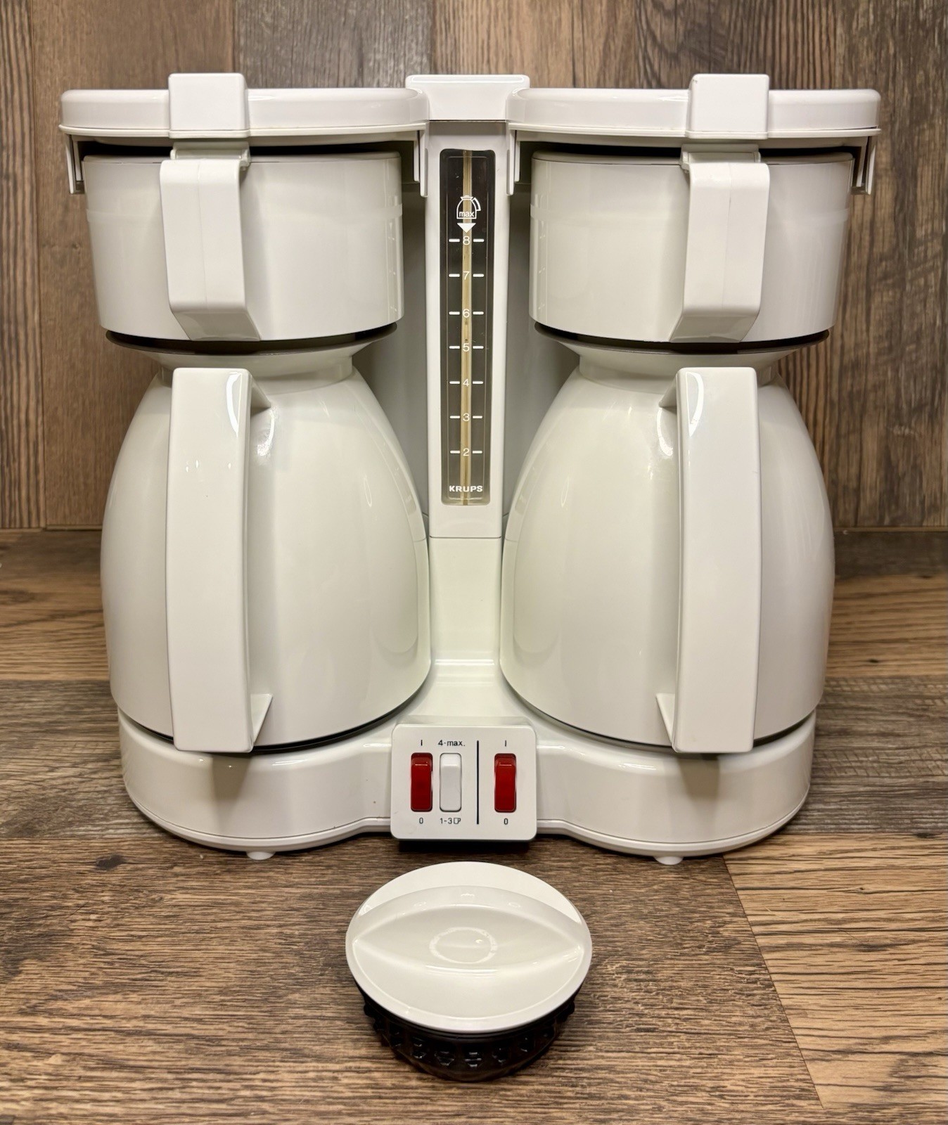 Duo 270 Drip Machine Double Carafe White Very Good/clean!