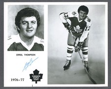 Errol Thompson signed Maple Leafs team issued photo