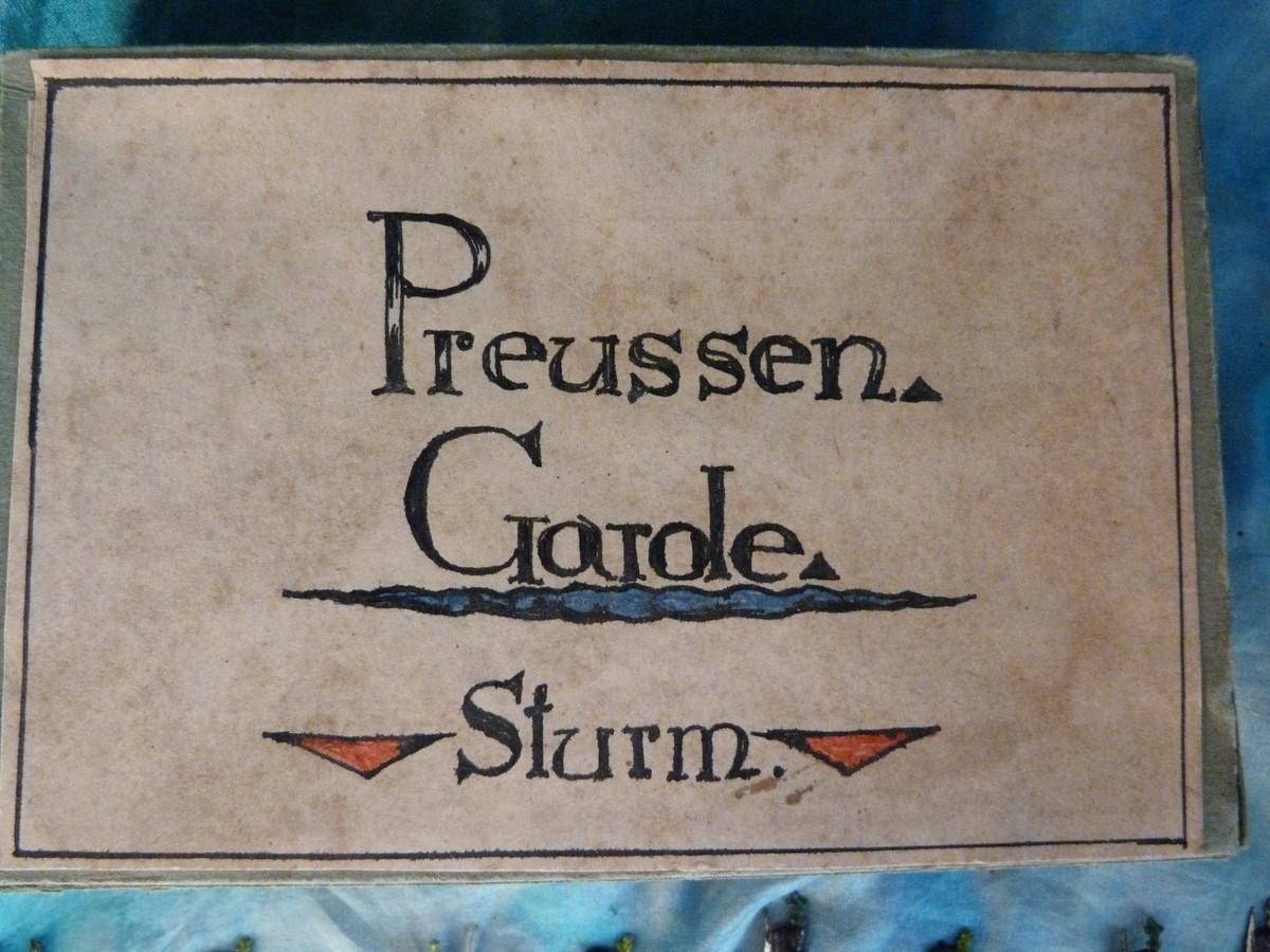 Plats d'étain - Heinrichsen Zinnfiguren : 23 prussiens de