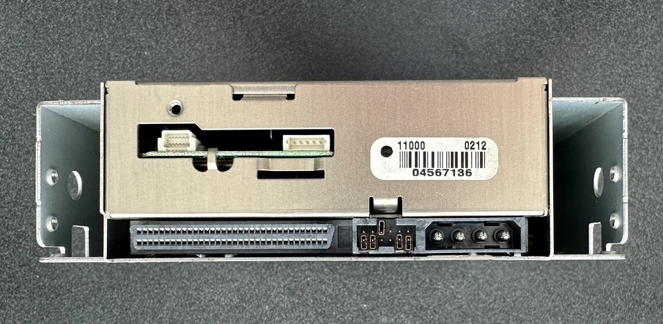 HP/Compaq LVD SCSI DDS4 DAT40 20Gb/40Gb Tape Drive - HP-UX - Image 3 of 4