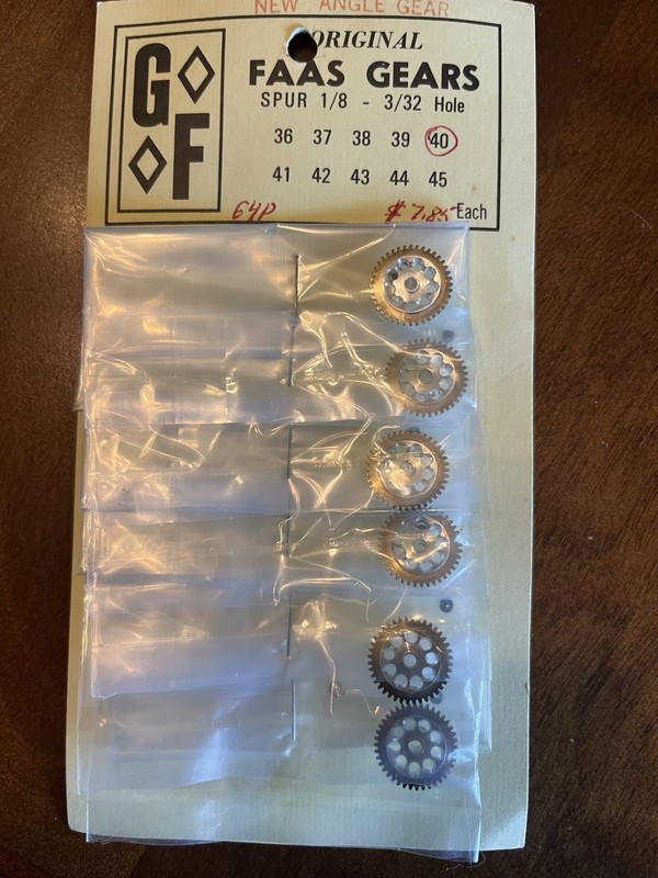 FAAS - 40 Tooth - 64 pitch - 3/32 axle -  1/24 Slot Car Gear (6 Gears)