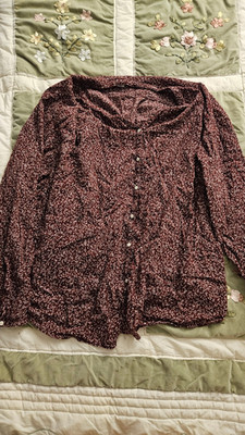 Old Navy Burgundy and White Flower Patterned Peasant Blouse Women's Size XL