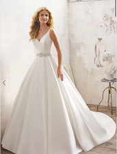 Ivory Satin Ball Gown Wedding Dress V-Neck Sleeveless Beaded Belt UK 10 8123
