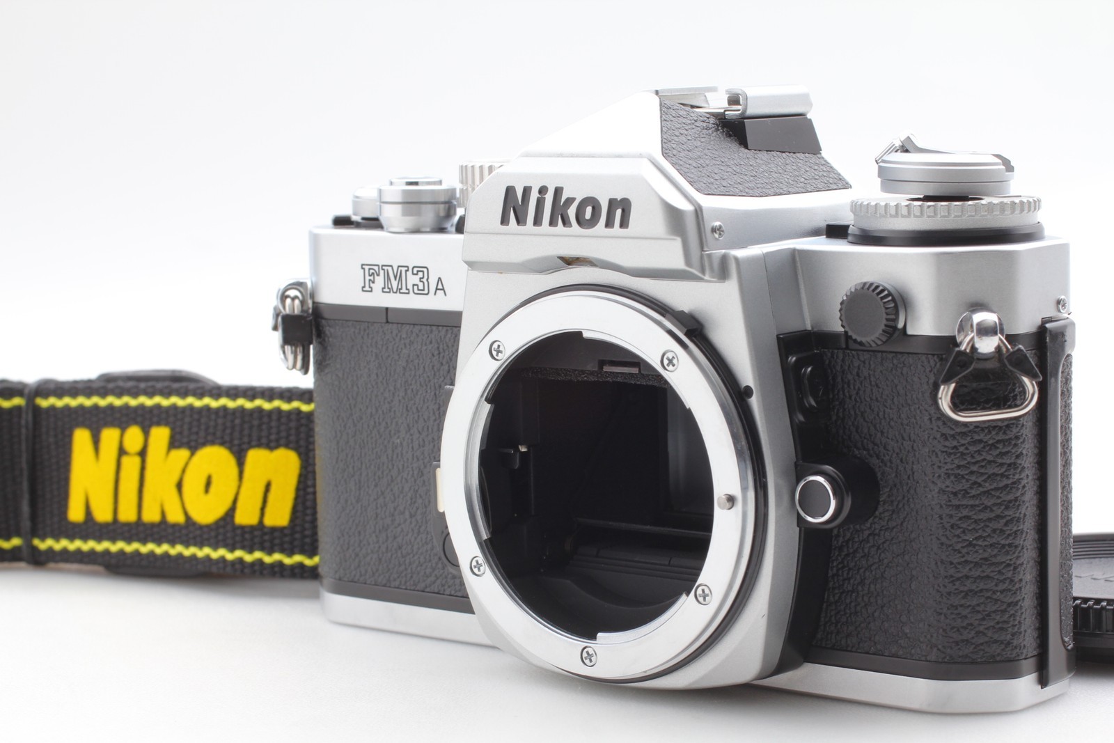 ⏯️[ MINT+ w/ strap ] Nikon FM3A Silver 35mm SLR Film Camera Body From JAPAN