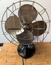 Hunter Zephair Vintage Fan 1946-1949 235 C-12  Works Good
