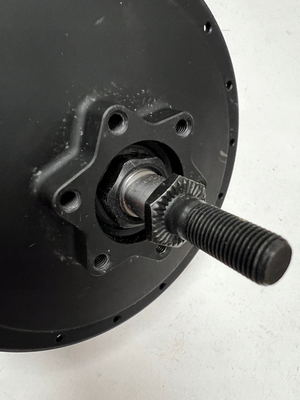 Achetez des Enviolo Trekking Moyeu Arrière Fixé Axe 6-Trou 32G - Noir chez HBS