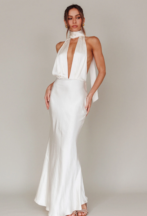 NWT Selfie Leslie Italia Azure Halterneck Maxi Dress - Medium - Oyster/Ivory