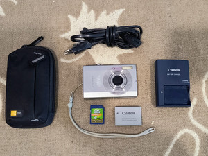 Appareil Photo Numérique Canon IXUS 50 5MP - Compact Argenté, Zoom 3x, Avec Tous Accessoires, Occasion