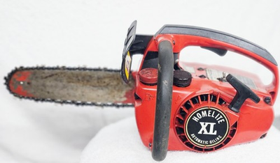 #ad VTG Homelite XL Automatic Chainsaw Runs Great 10quot; Bar See Video $110.00