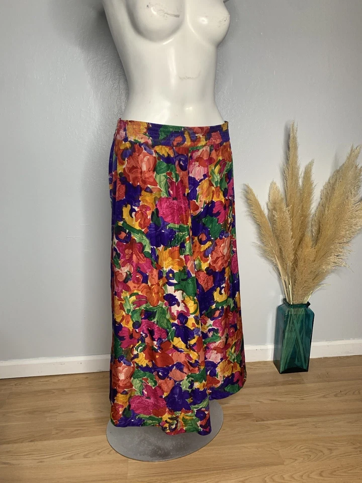 Saia de Seda Colorida da Coleção Clássica Vintage La Chine por Galinda Wang Tamanho Pequeno - Imagem 2 de 4