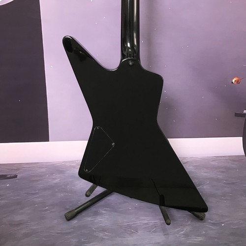 Hot sale Factory custom Electric guitar explorer black color dot inlays - Afbeelding 6 van 6
