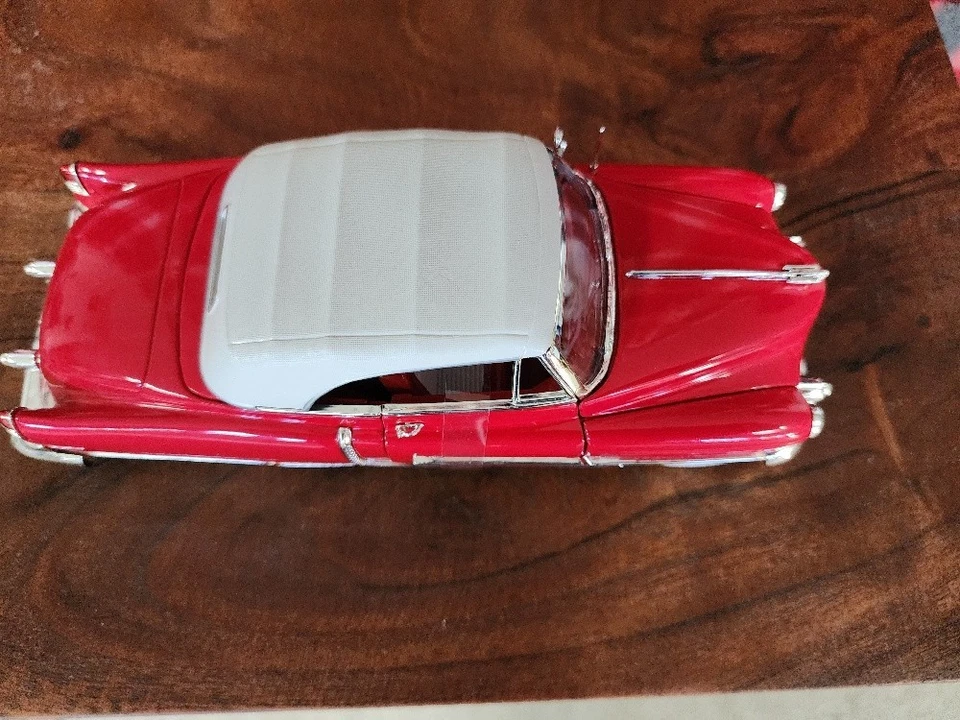 Cadillac Eldorado 1953 convertible rojo diecast modelo de exhibición escala 1:24 Foto 3 de 4