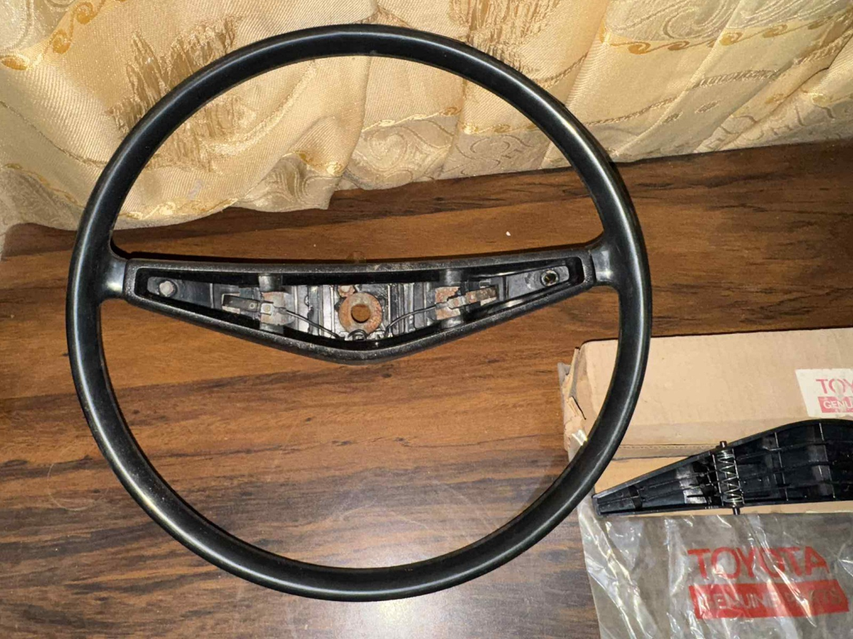 希少 カローラ KE20 ステアリング 希少カローラKE20ステアリング