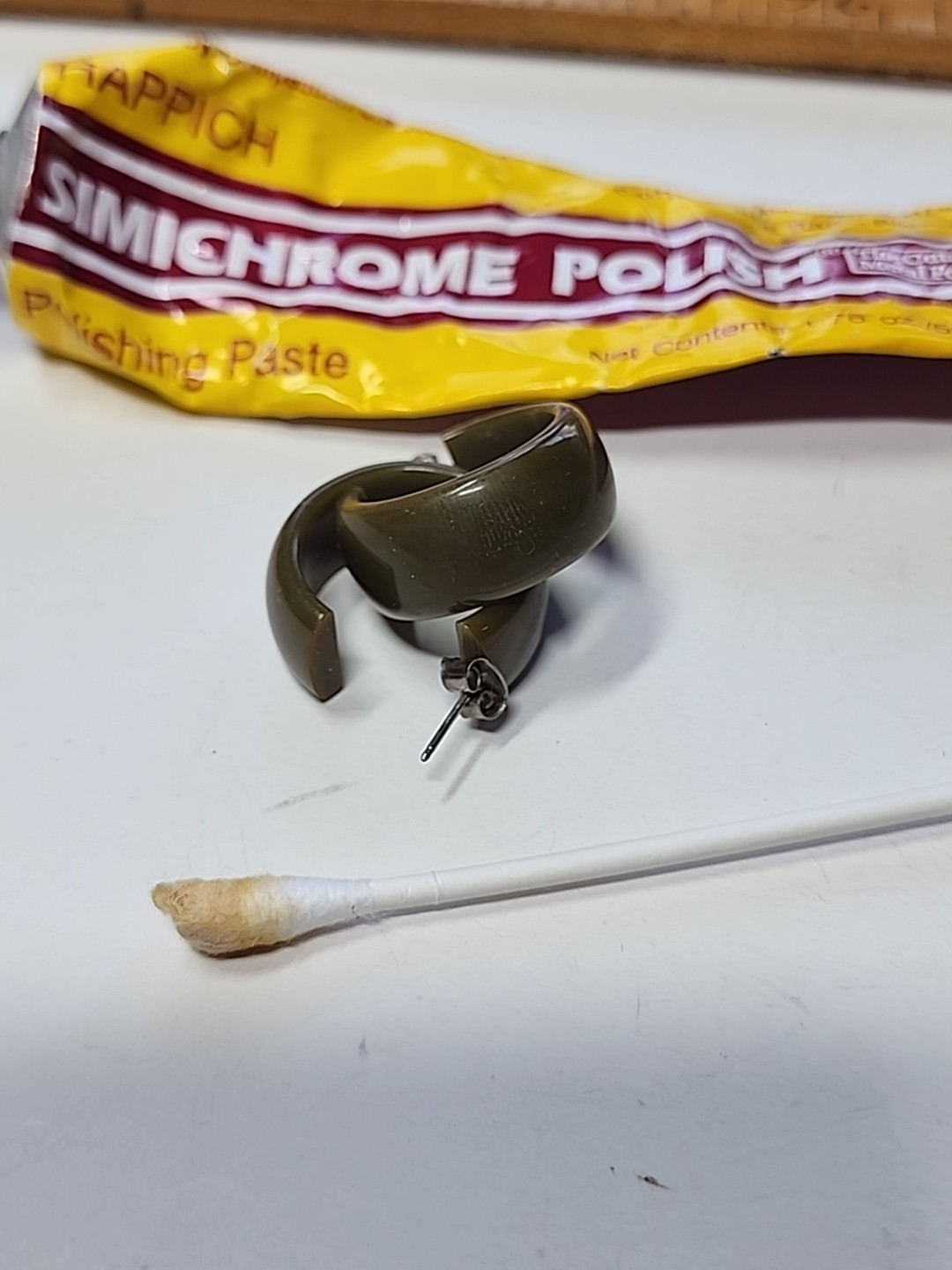 Spinach Solid Green Bakelite Round Half Hoop Pier… - image 4