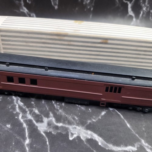 Walthers 7828 HO Scale Model Train 70' P-B Combine Missouri Pacific Unpainted - Picture 4 of 13