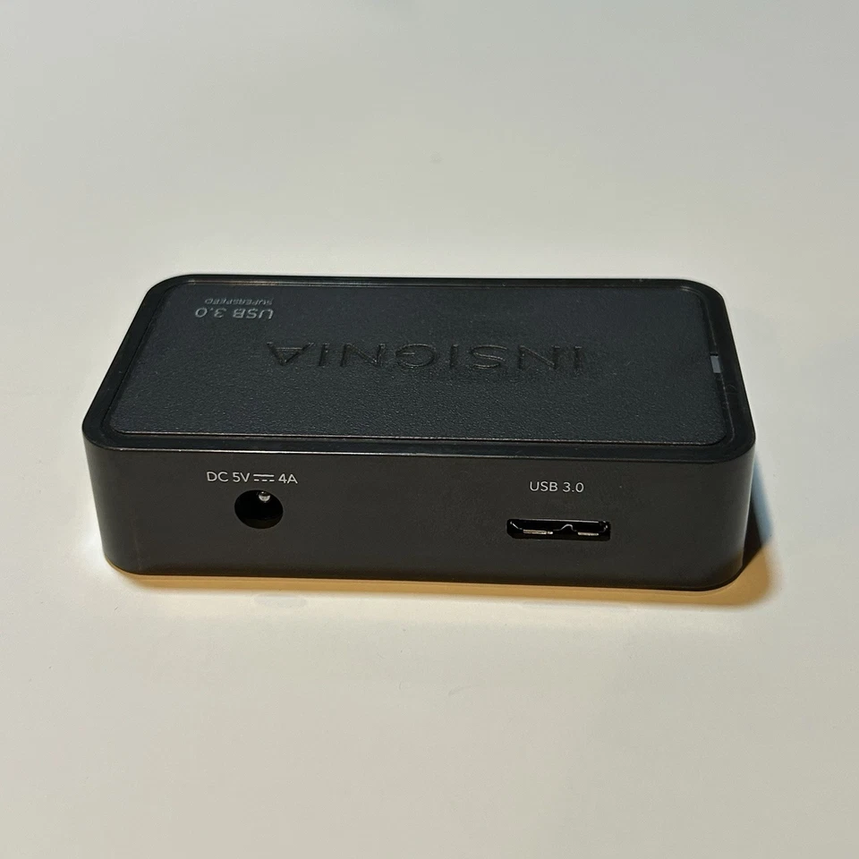 Insignia USB  3.0 Super Speed Powered  Hub Model NS-PCH5431 - Image 3 of 4