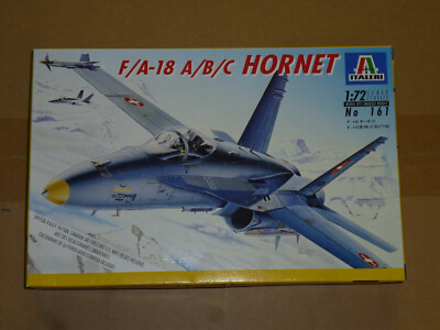 Italeri F 18 Hornet