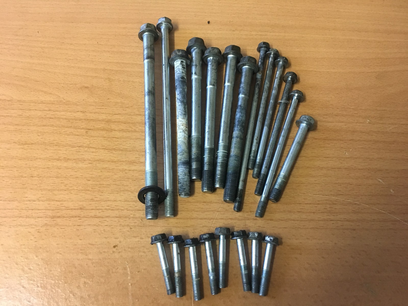 Honda GoldWing GL1000 1979 Engine Cylinder Head Retaining Bolts eBay