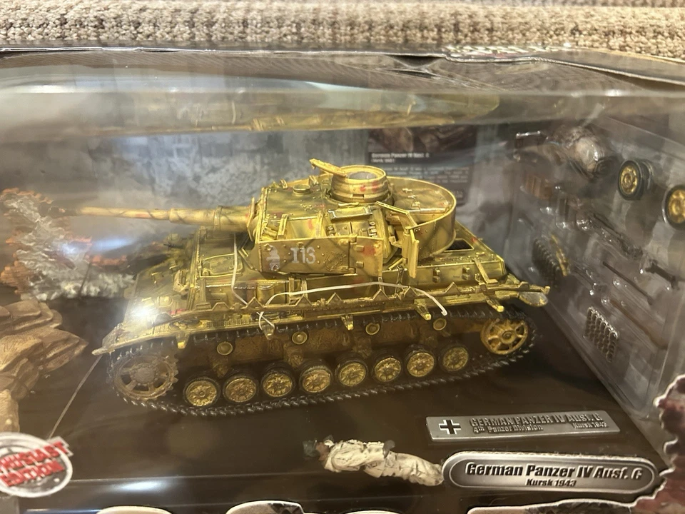 Unimax Forces of Valor 1:32 German Panzer IV Ausf G, Kursk 1943, No. 80014 - Image 2 of 4