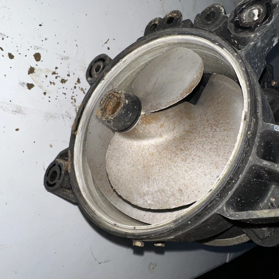 Carcasa impulsor bomba chorro Seadoo GTXL 2000-2001 271001143 COMPLETA #3 RX XP LRV Foto 2 de 4