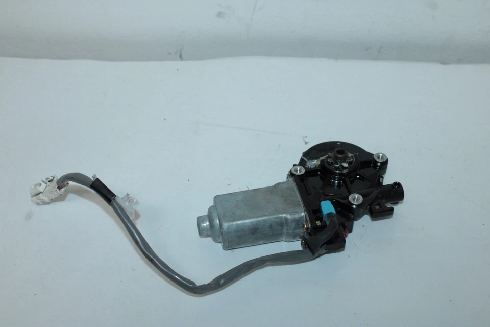 05 LEXUS IS300 SEDAN - 驾驶员后窗电机 8572053030 — 第 4/4 张图片