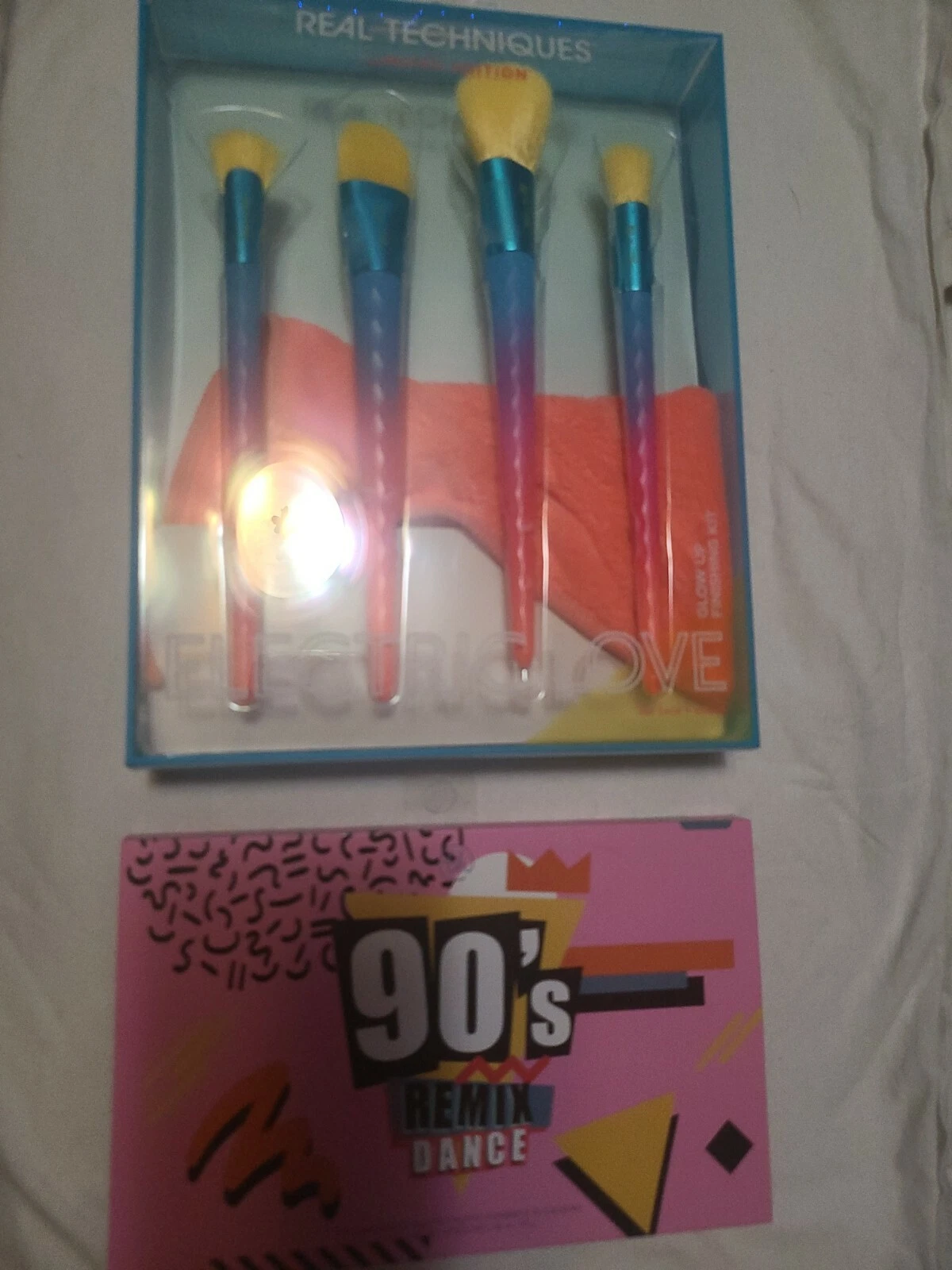 BH 90's Pallet and Real Techniques Brush Set
