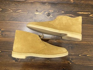 clarks desert boot oak suede