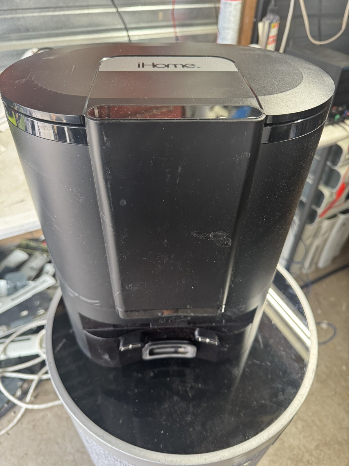 iHome Nova Robot Vacuum Emptying & Charging Station with Power Cord IHRV6-BLK  -image