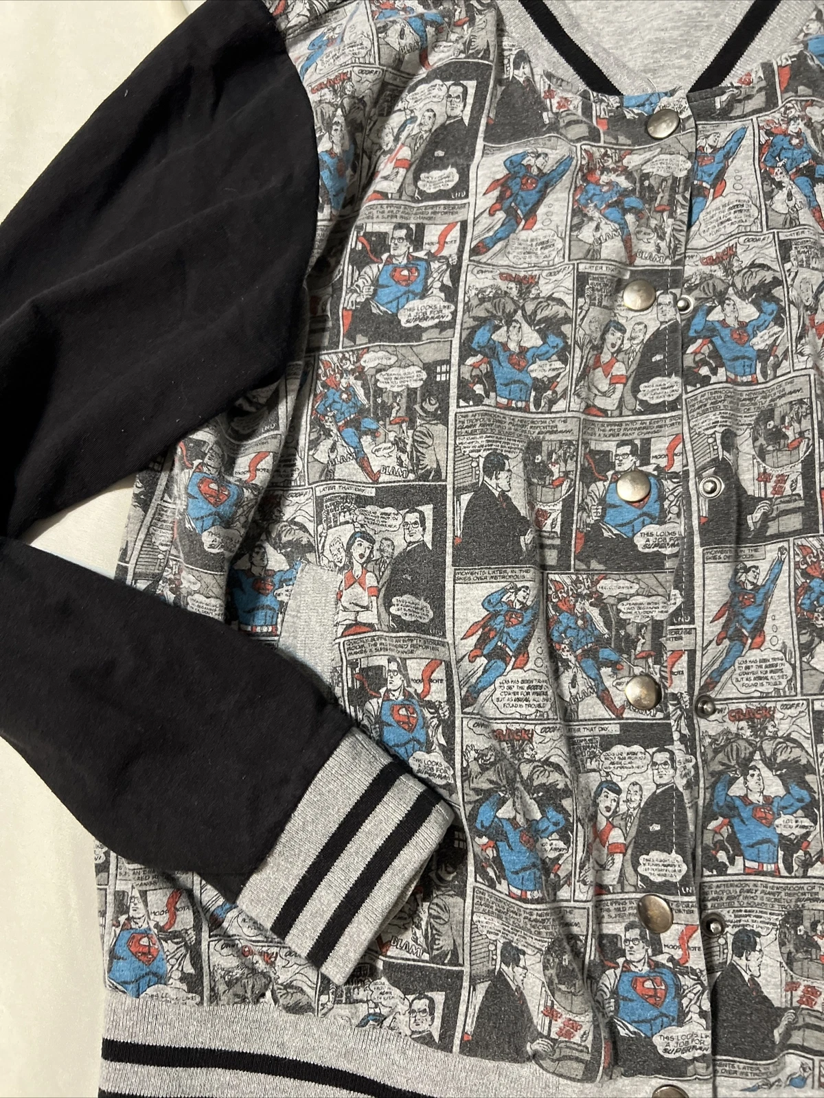 Men's Superman DC Jacket Small Black Gray Button Up Comics Retro Hero Sweatshirt