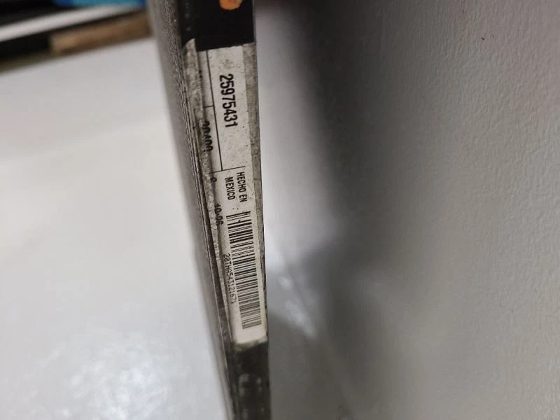 Condensador de aire acondicionado GMC ACADIA 2007-12 3,6 L  Foto 3 de 4