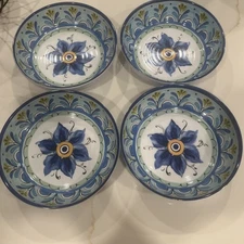 Bed Bath Beyond Melamine 4 Bowls Flowers Blue floral Pattern