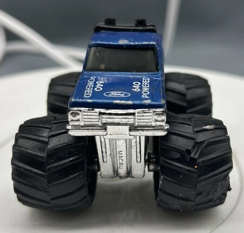 VTG 1985 Matchbox - Ford BIGFOOT 4x4 - 640 Powered Monster Truck 1/64 Diecast